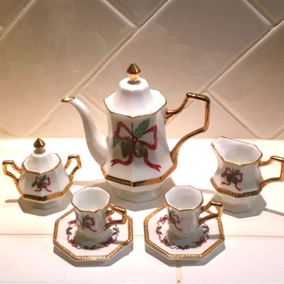 Vintage Noble Excellence Miniature Tea Set - Picture 2 of 5